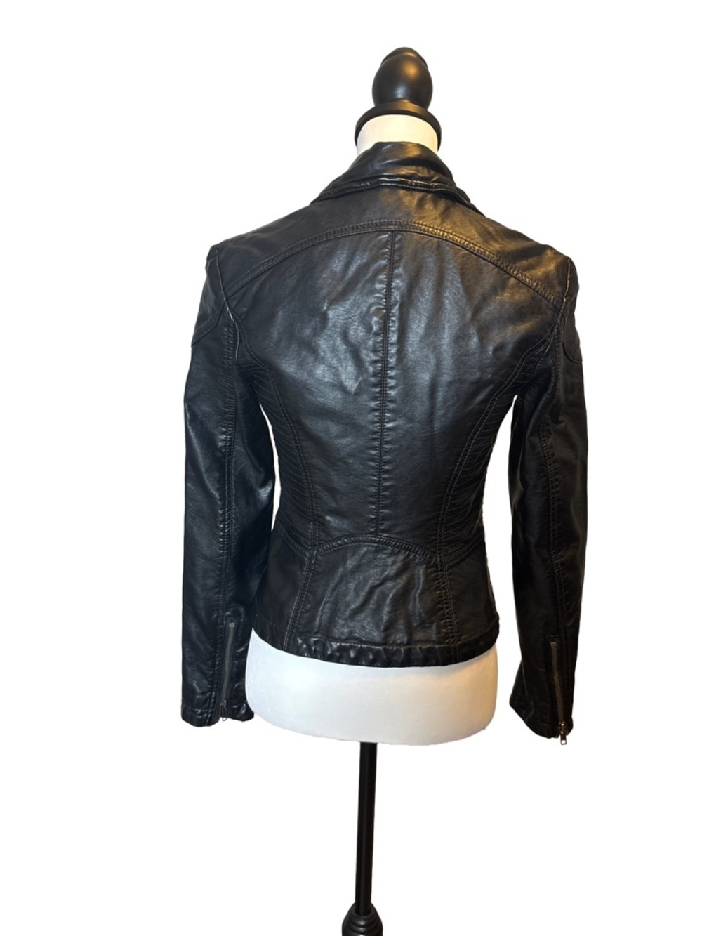 Free People Cleo Black Faux Leather Moto Jacket. Size 0. Missing hood. - Picture 3 of 10